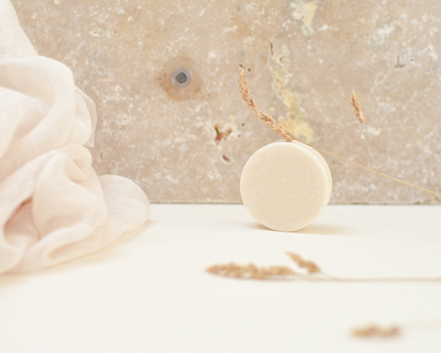 1 Porte-savon minimaliste aimanté – Lynaya naturals